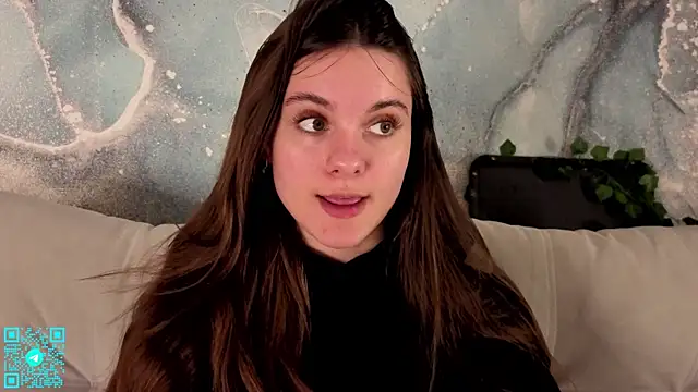 chloemilka online show from April 2026 06:36:02 PM