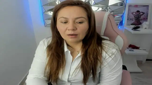 camixxx m online show from October 2025 12:38:01 PM