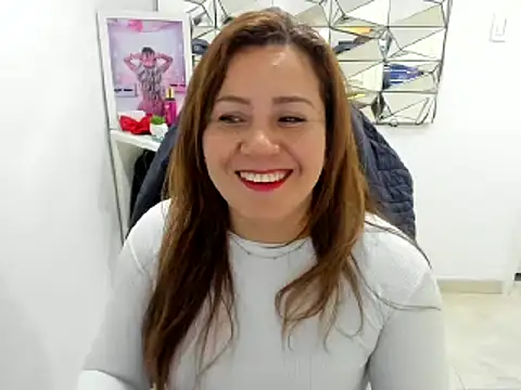 camixxx m online show from April 2026 01:41:01 PM