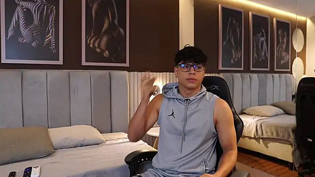 Ethan occonor online show from October 2025 12:13:02 PM