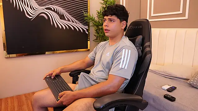 Ethan occonor online show from May 2026 02:45:01 PM
