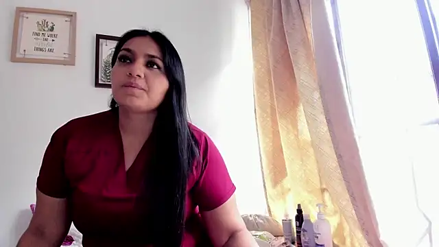 selena jhonson online show from October 2025 03:13:01 PM