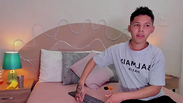 Enrrixxx  online show from November 2025 12:31:02 AM