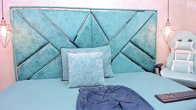 Snapshot of MELODY_FIRE_ chatting on October 2025 02:16:01 PM MELODY FIRE online show from October 2025 02:16:01 PM