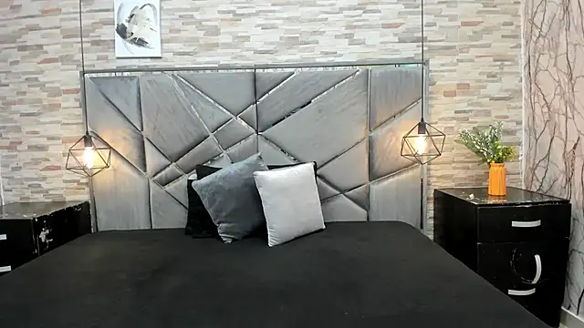 Snapshot of MELODY_FIRE_ chatting on November 2025 02:49:02 PM MELODY FIRE online show from November 2025 02:49:02 PM