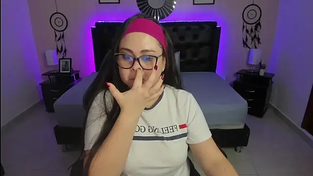 Snapshot of LolaVillalobos chatting on September 2025 11:36:02 AM LolaVillalobos online show from September 2025 11:36:02 AM