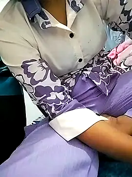 Snapshot of BHABHIJAAN7317 chatting on October 2025 10:24:01 AM BHABHIJAAN7317 online show from October 2025 10:24:01 AM