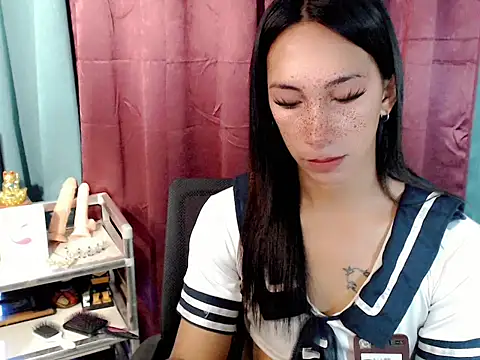 Snapshot of Wife_ur_pinay chatting on July 2026 09:45:01 AM Wife ur pinay online show from July 2026 09:45:01 AM
