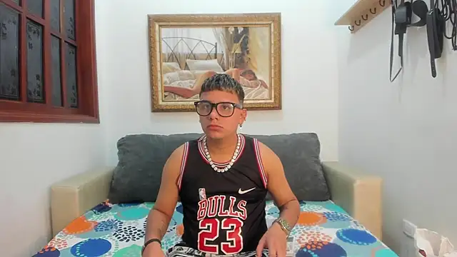 Snapshot of DavilANDkevin2 chatting on October 2025 02:45:01 AM DavilANDkevin2 online show from October 2025 02:45:01 AM