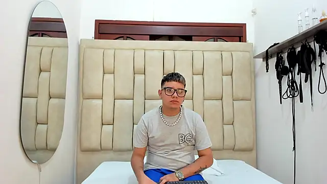 Snapshot of DavilANDkevin2 chatting on October 2025 12:55:01 AM DavilANDkevin2 online show from October 2025 12:55:01 AM