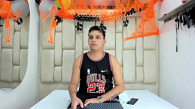 Snapshot of DavilANDkevin2 chatting on October 2025 02:58:02 AM DavilANDkevin2 online show from October 2025 02:58:02 AM