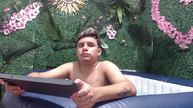 Snapshot of DavilANDkevin2 chatting on November 2025 02:57:02 AM DavilANDkevin2 online show from November 2025 02:57:02 AM