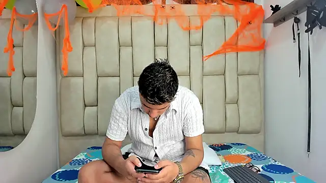 Snapshot of DavilANDkevin2 chatting on November 2025 02:36:01 AM DavilANDkevin2 online show from November 2025 02:36:01 AM