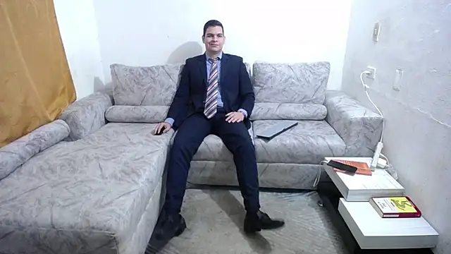 Victor Maitland online show from October 2025 08:05:01 PM