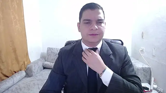 Victor Maitland online show from December 2025 08:05:01 PM