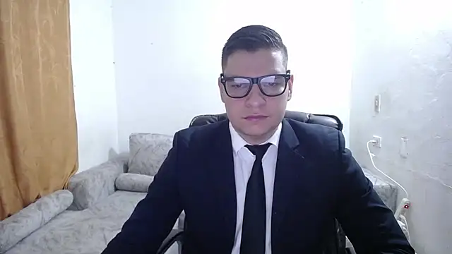 Victor Maitland online show from April 2026 07:56:02 PM