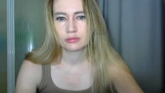 JessFoxxx online show from September 2025 01:38:02 AM