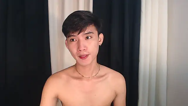 Snapshot of asian_dai chatting on October 2025 10:21:01 AM asian dai online show from October 2025 10:21:01 AM