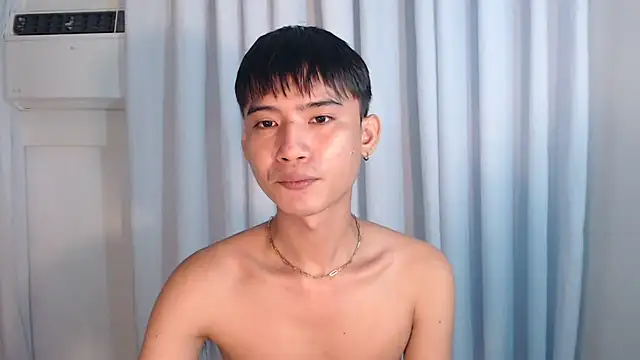 Snapshot of asian_dai chatting on November 2025 01:49:02 AM asian dai online show from November 2025 01:49:02 AM