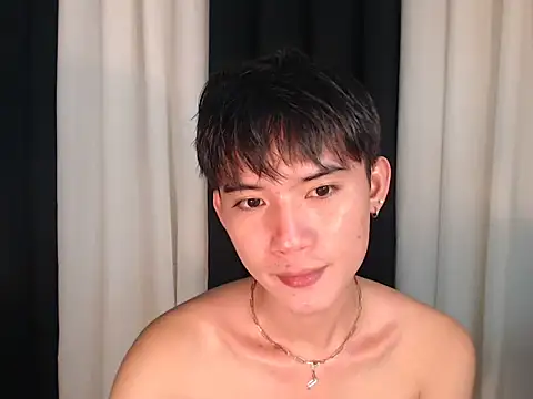 Snapshot of asian_dai chatting on December 2025 08:10:02 AM asian dai online show from December 2025 08:10:02 AM