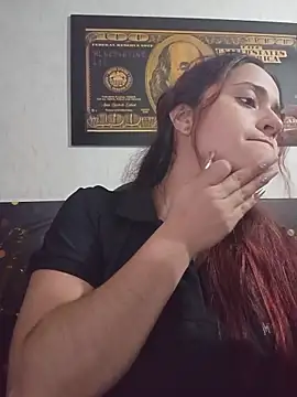 candy  fox  online show from November 2025 11:47:02 AM