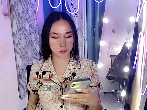 Snapshot of in_yourdreamstarxx chatting on December 2025 09:11:01 PM in yourdreamstarxx online show from December 2025 09:11:01 PM