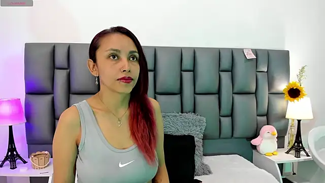 valeriasweet  online show from November 2025 04:24:01 PM