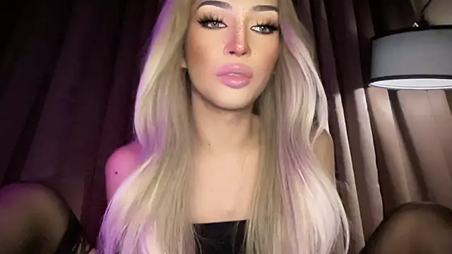 Alicegreenexx online show from August 2026 08:45:01 PM