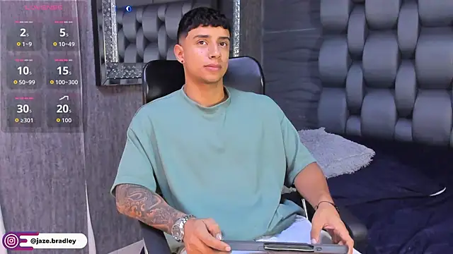 jaze bradley online show from October 2025 11:32:02 AM