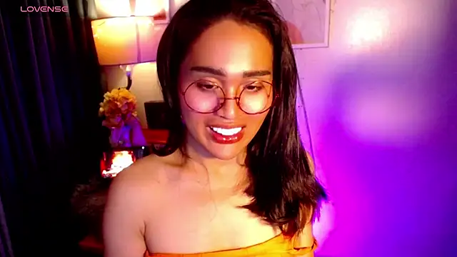 Snapshot of urmidnightcravingsxx chatting on July 2026 09:07:02 PM urmidnightcravingsxx online show from July 2026 09:07:02 PM