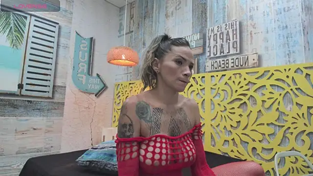 Snapshot of Kaya_Tate chatting on October 2025 08:31:01 PM Kaya Tate online show from October 2025 08:31:01 PM