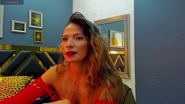 Snapshot of Kaya_Tate chatting on November 2025 01:17:02 PM Kaya Tate online show from November 2025 01:17:02 PM