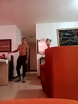 Jeikaliente online show from April 2026 05:17:01 PM