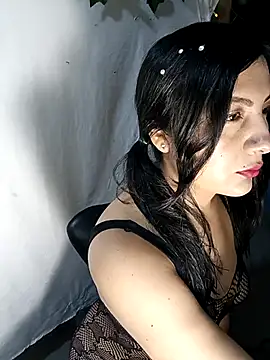 lunna 07 online show from March 2026 03:18:01 PM