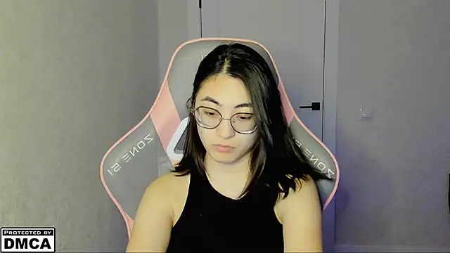 MeilideQian1 online show from November 2025 12:14:02 PM