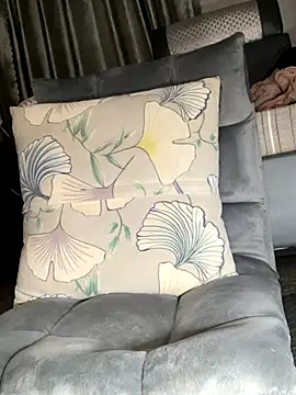 meiiijr55 online show from November 2025 04:53:01 PM