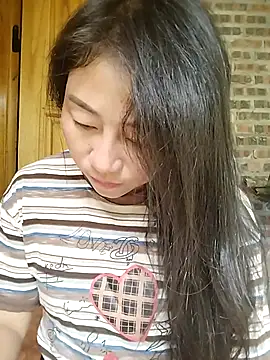 babychill09 online show from September 2025 11:48:02 PM