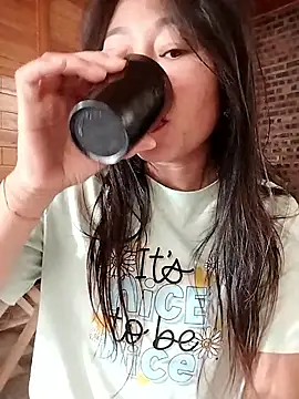 babychill09 online show from September 2025 12:11:02 AM