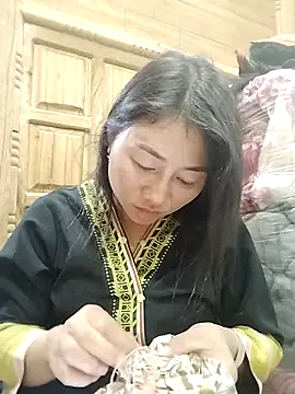 babychill09 online show from September 2025 01:12:02 PM