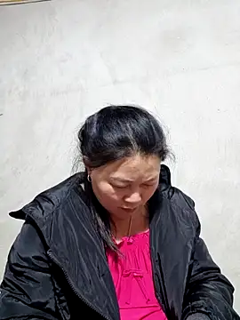 Snapshot of yoowwmr chatting on November 2025 12:59:01 PM yoowwmr online show from November 2025 12:59:01 PM