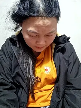 yoowwmr online show from January 2026 11:47:02 AM