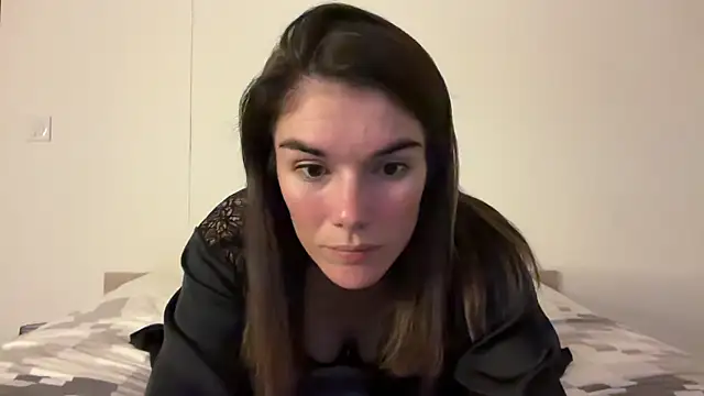 Snapshot of Caro663 chatting on October 2025 08:48:02 PM Caro663 online show from October 2025 08:48:02 PM