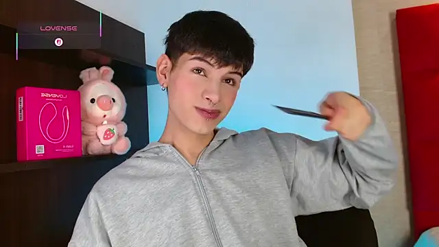 Ezra Storm online show from November 2025 04:56:01 AM