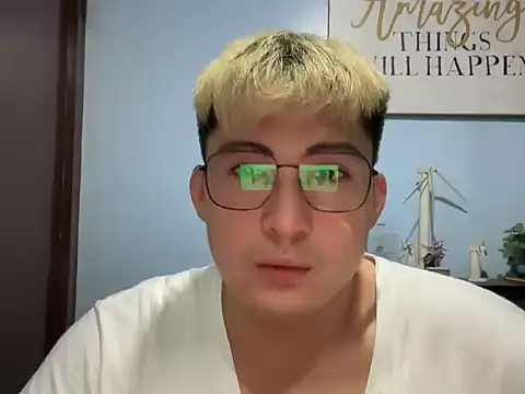 lovely jay online show from May 2026 06:24:01 PM