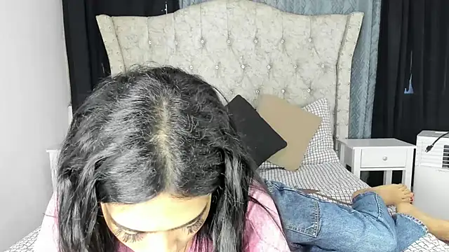 aleja spearsx online show from April 2026 11:59:02 AM