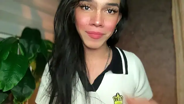 Snapshot of Misselliefayexxx chatting on September 2025 03:05:01 AM Misselliefayexxx online show from September 2025 03:05:01 AM