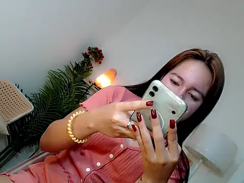 kimbratx online show from April 2026 11:02:02 PM