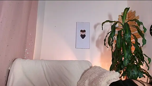 Snapshot of mitsuri_7777 chatting on December 2025 06:01:02 AM mitsuri 7777 online show from December 2025 06:01:02 AM