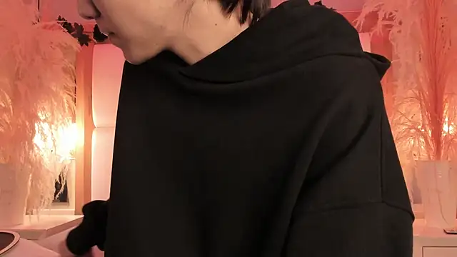 Daphne And Roger online show from February 2026 11:03:01 AM