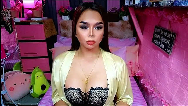 MoniqueCeleste online show from January 2026 02:04:02 AM